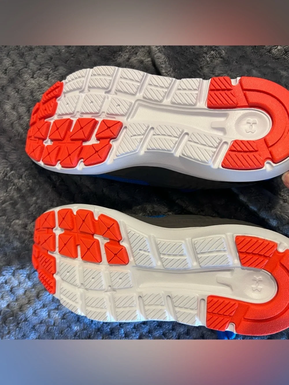 New Under Armour Boys sz4.5 Blue and Red Orange Shoes - Picture 7 of 8